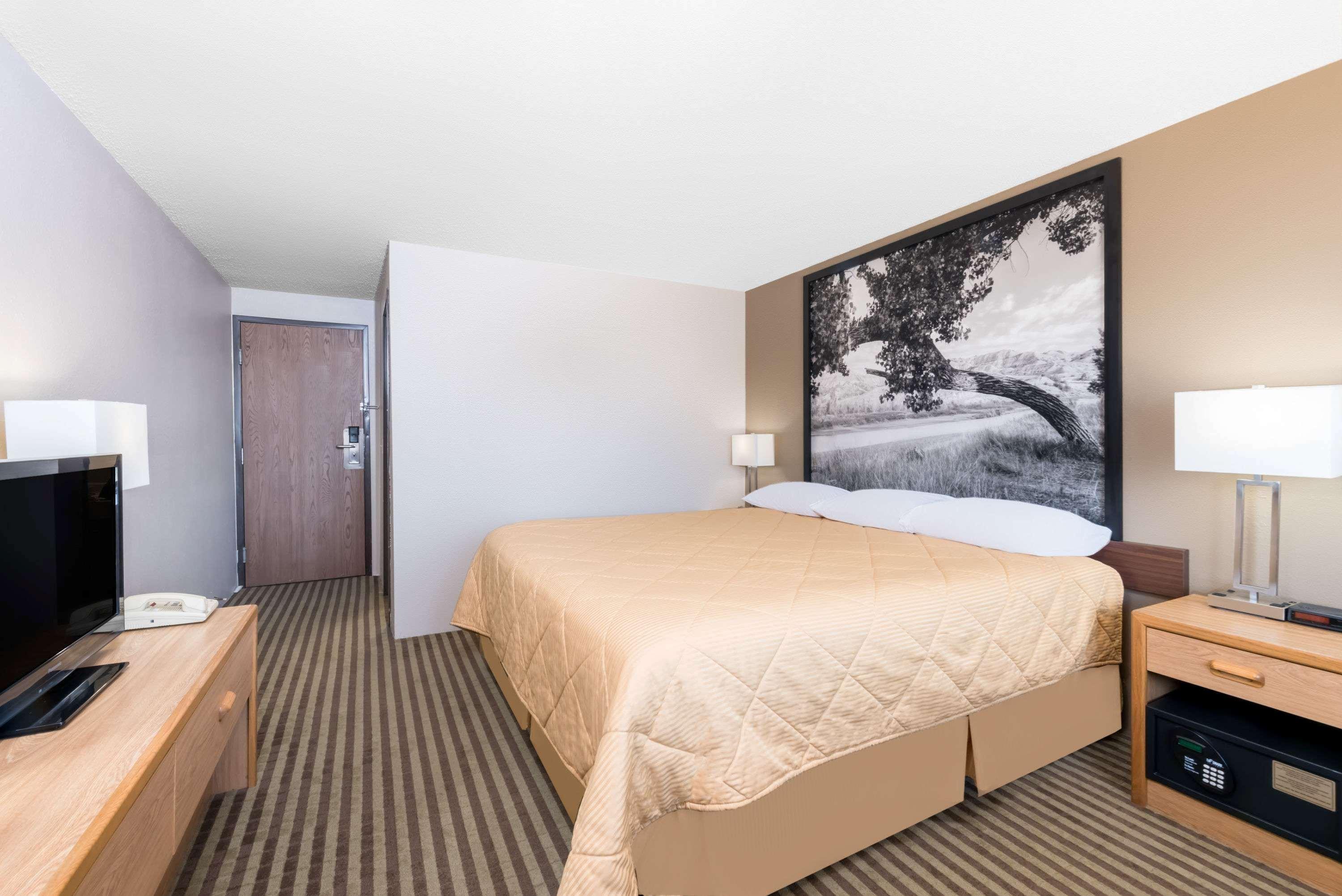 ซูเปอร์ 8 บาย วินด์แฮม โบว์แมน Hotel Bowman ภายนอก รูปภาพ