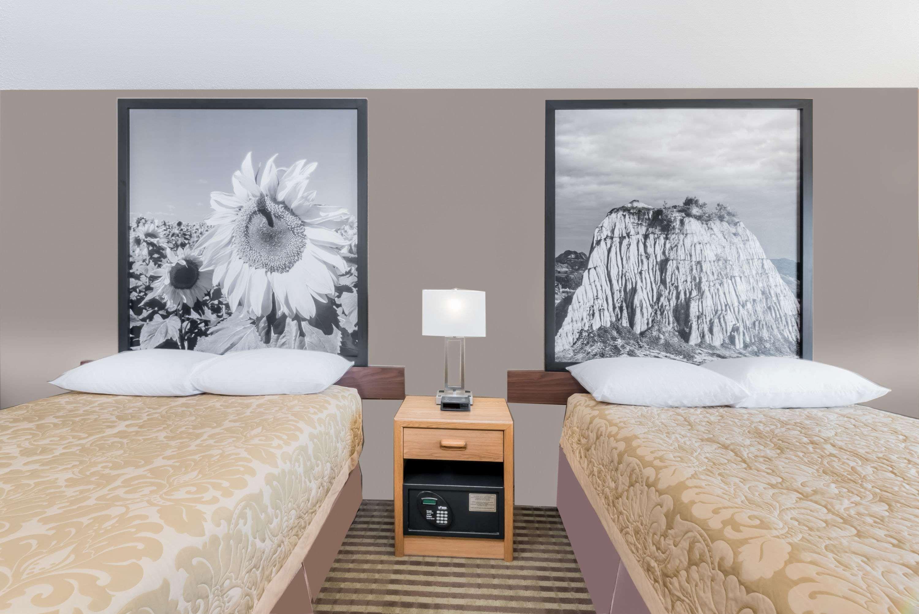 ซูเปอร์ 8 บาย วินด์แฮม โบว์แมน Hotel Bowman ภายนอก รูปภาพ