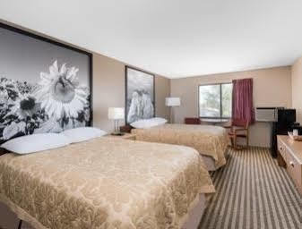 ซูเปอร์ 8 บาย วินด์แฮม โบว์แมน Hotel Bowman ภายนอก รูปภาพ